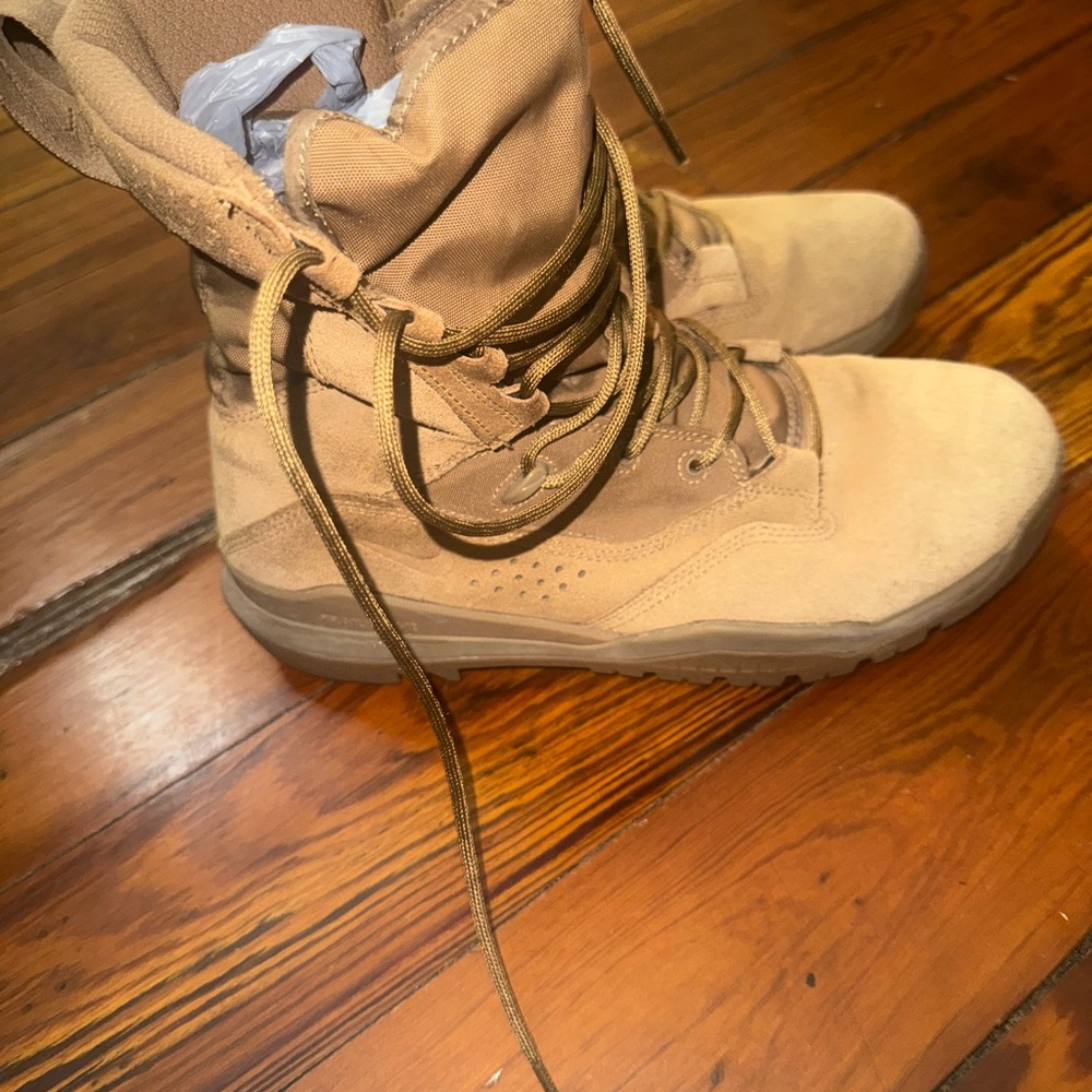 Nike SFB Men's Tan Combat Boots